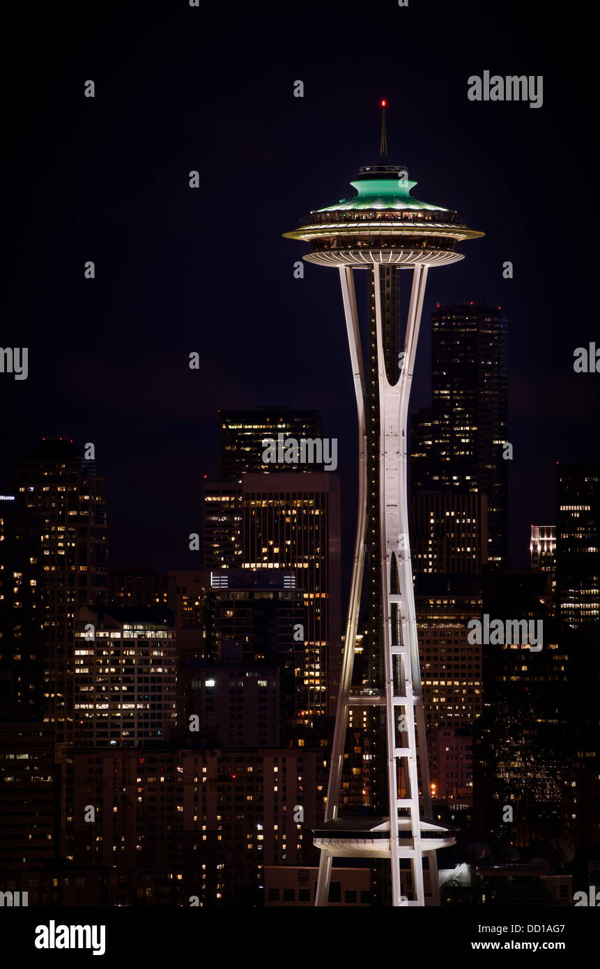 La Aguja Espacial de Seattle por la noche. Foto de stock