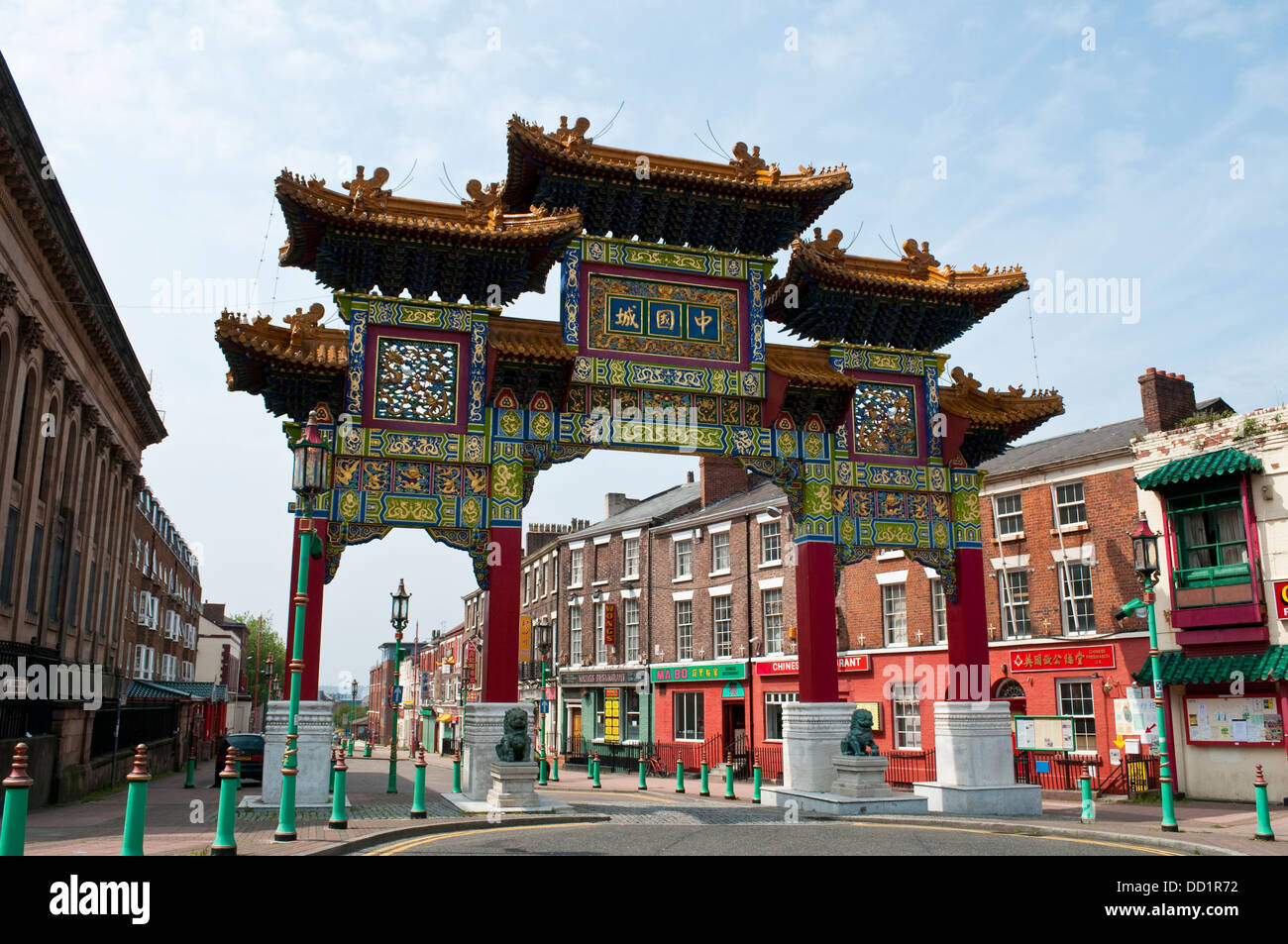 Arco chino, Chinatown, Liverpool, Reino Unido Foto de stock