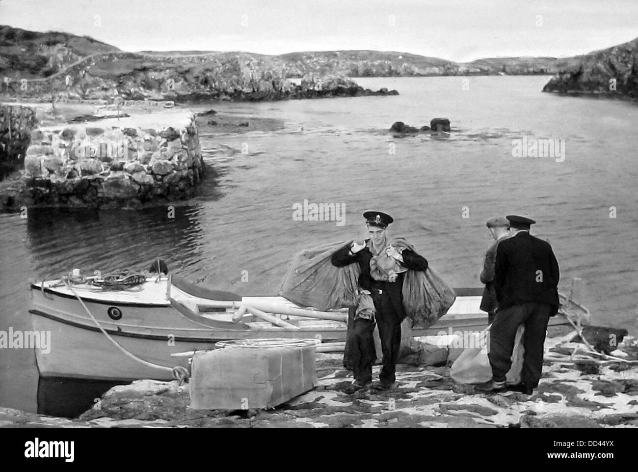 Hebrides entregar el puesto a una isla en la década de 1940 Foto de stock