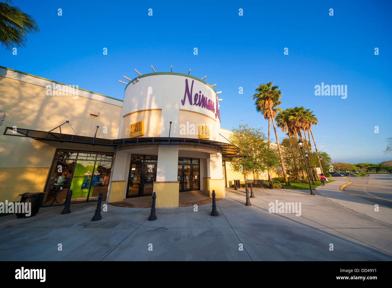 Última llamada por Neiman Marcus outlet tienda de descuentos en el centro comercial Sawgrass Mills Mall en Sunrise Miami Florida Foto de stock