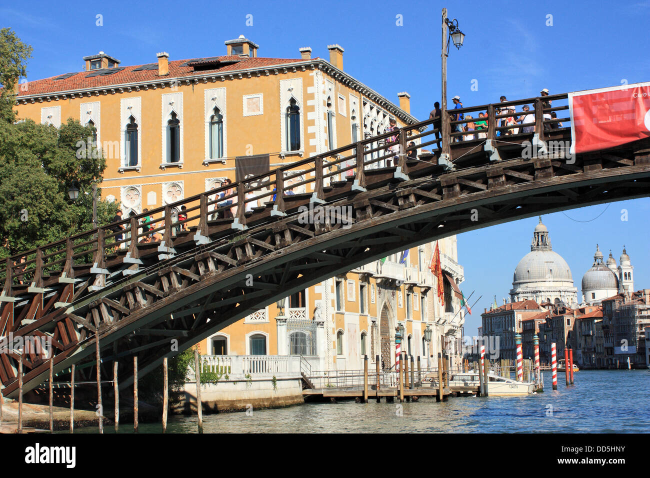 Puente Ponte dell'Accademia, Venecia, Italia Foto de stock