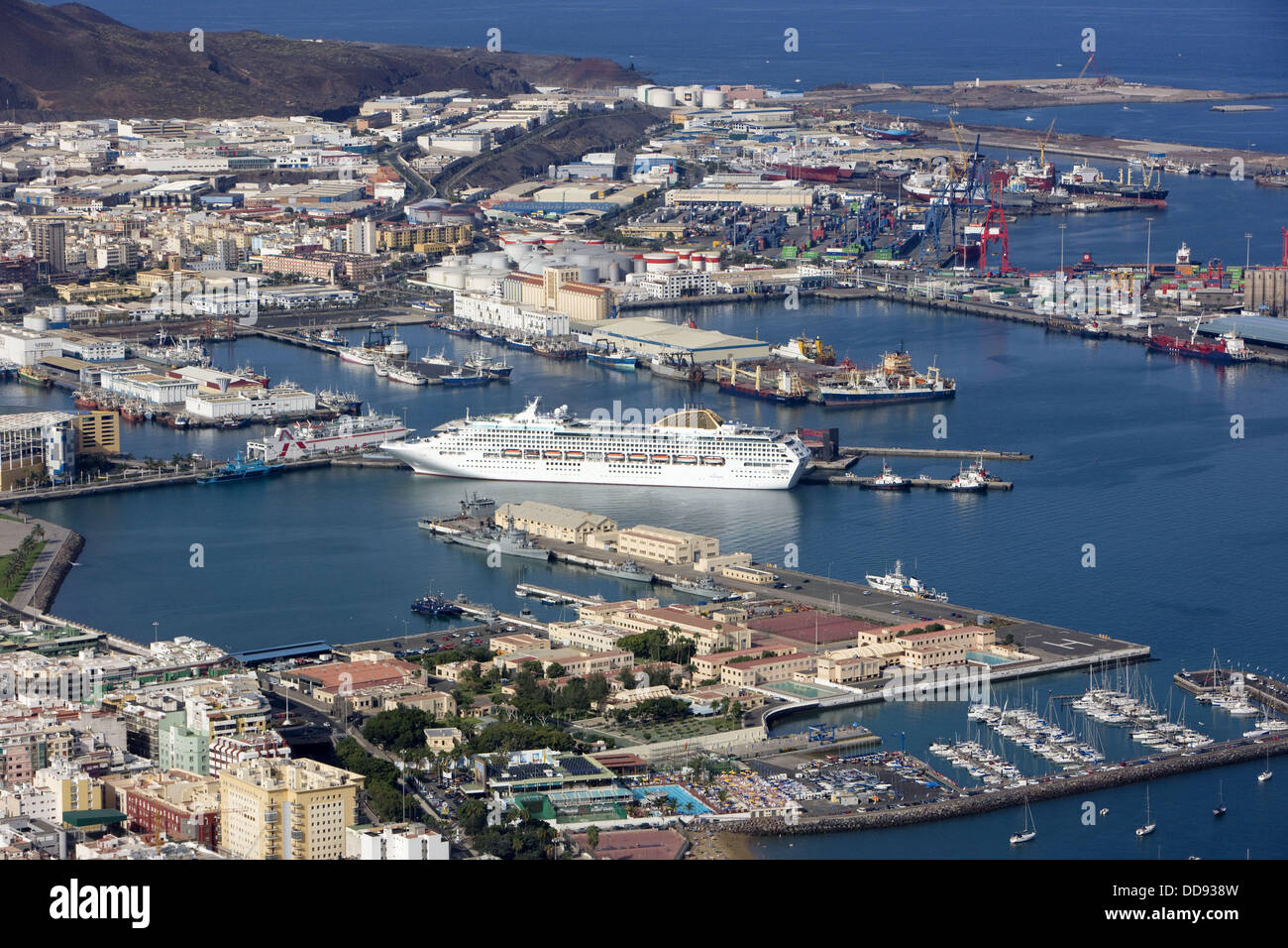 Puerto El Puerto de la Luz, Las Palmas de Gran Canaria, Gran Canaria, Islas  Canarias, España Fotografía de stock - Alamy