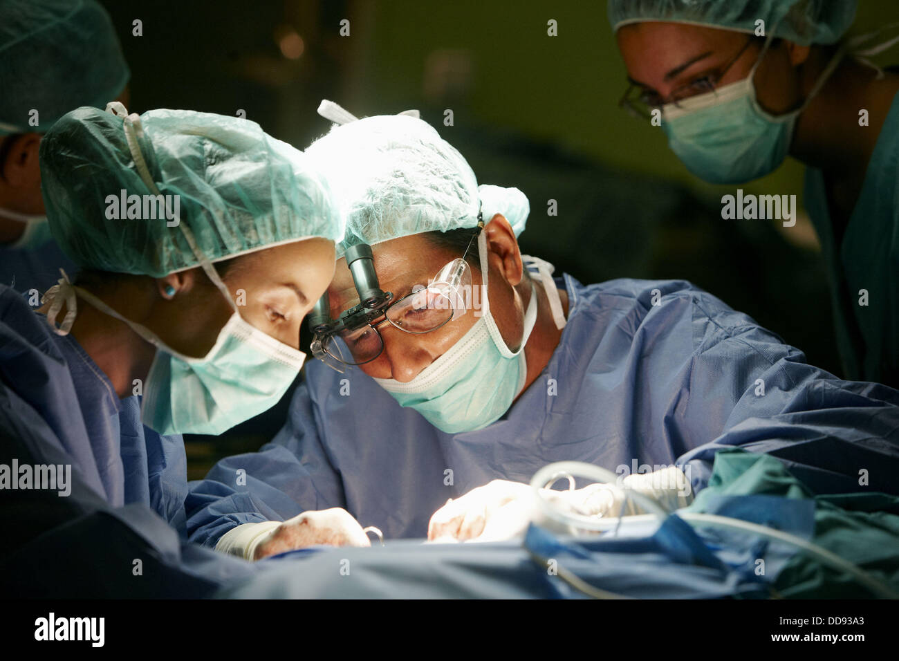Metástasis axilar, cirugía plástica, salón de operaciones. Hospital  Universitario de Gran Canaria Doctor Negrín, Las Palmas de Gran Fotografía  de stock - Alamy