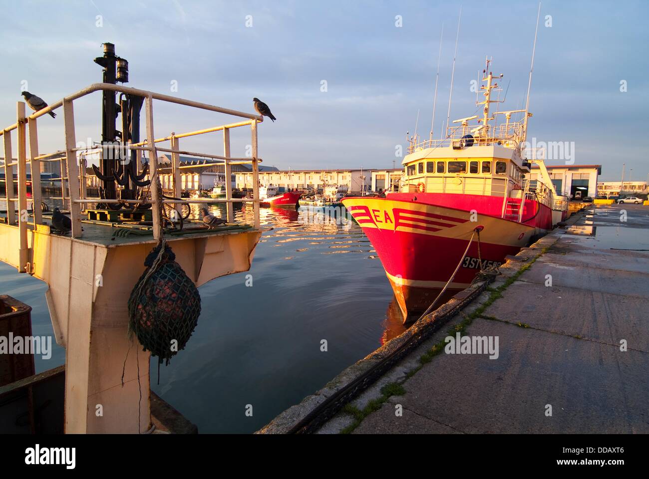 Puerto pesquero de Santander. Cantabria. España Fotografía de stock - Alamy