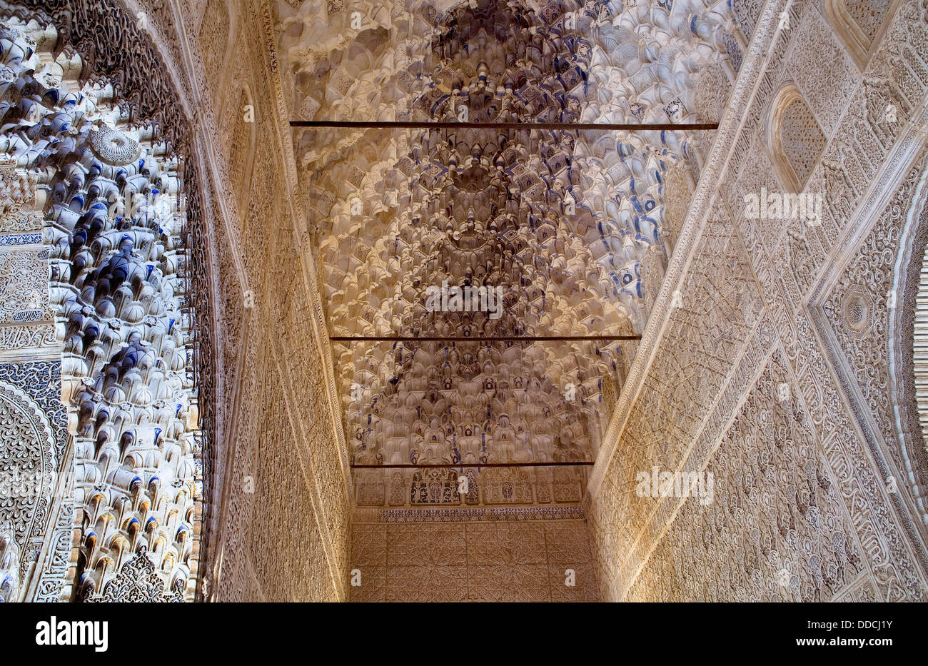 Bóveda de Ajimeces hall, el Palacio de los leones, palacios Nazaries, Alhambra, Granada, Andalucía, España Foto de stock