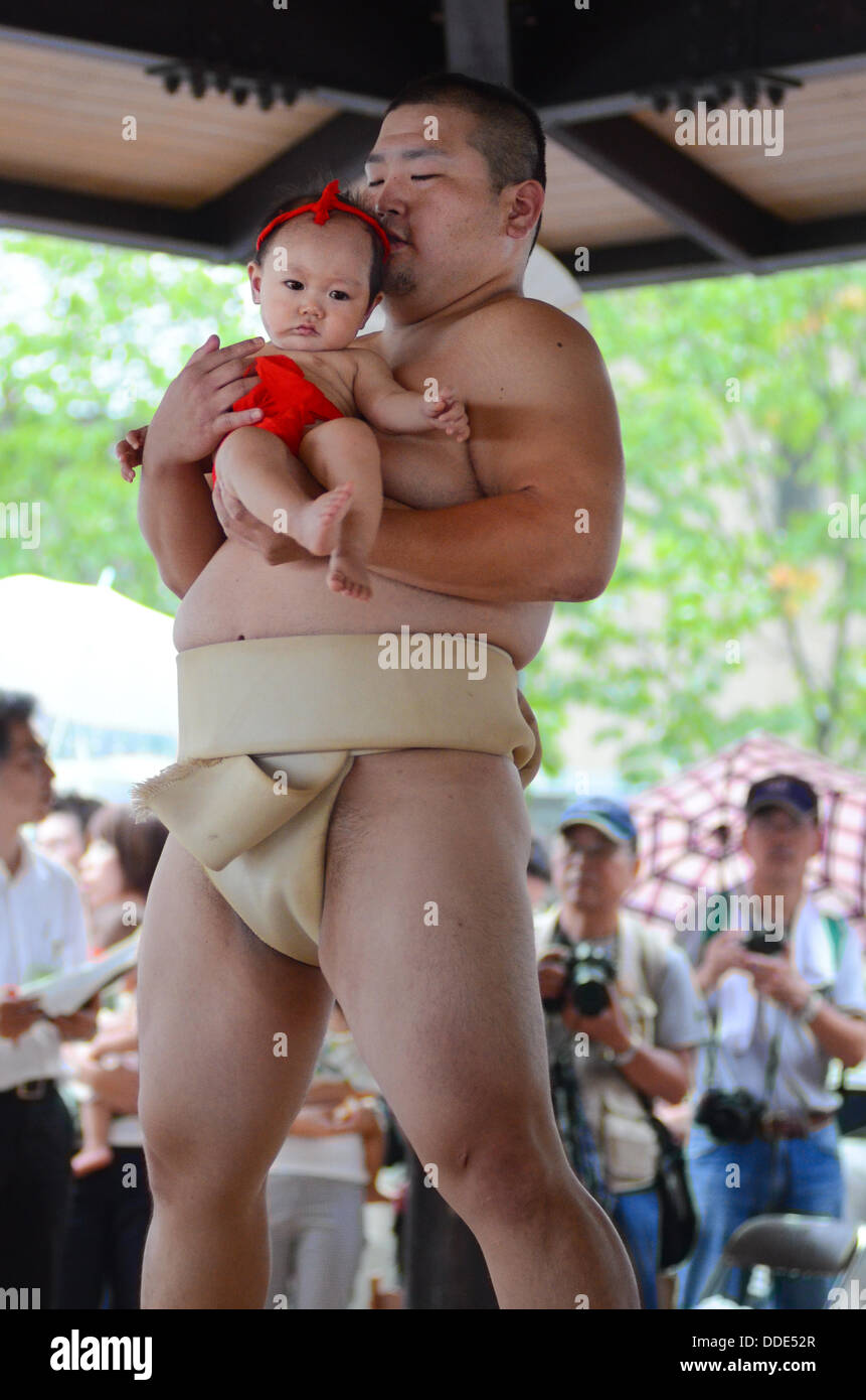 Nino De Sumo Bebe De Sumo Fotos E Imagenes De Stock Alamy