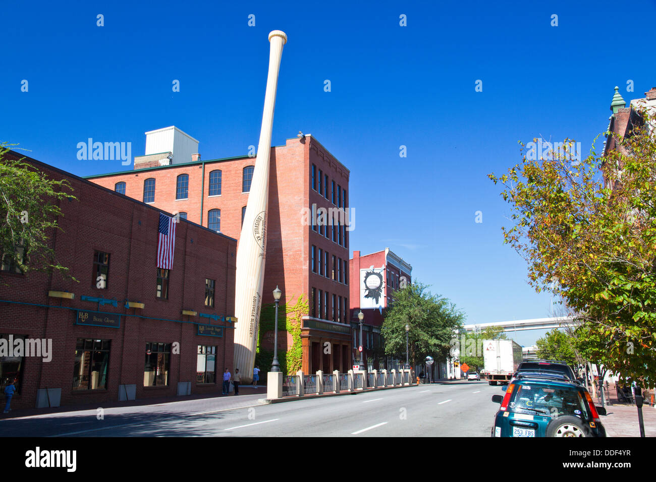 Louisville slugger baseball bat factory fotografías e imágenes de alta  resolución - Alamy