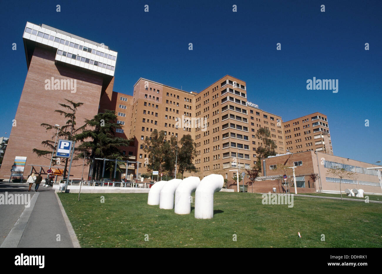 La Vall d'Hebron Hospital Universitario, del distrito de Horta-Guinardó,  Barcelona, España Fotografía de stock - Alamy