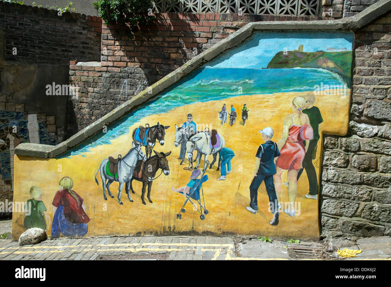 Los murales en Blands Cliff, Scarborough Foto de stock