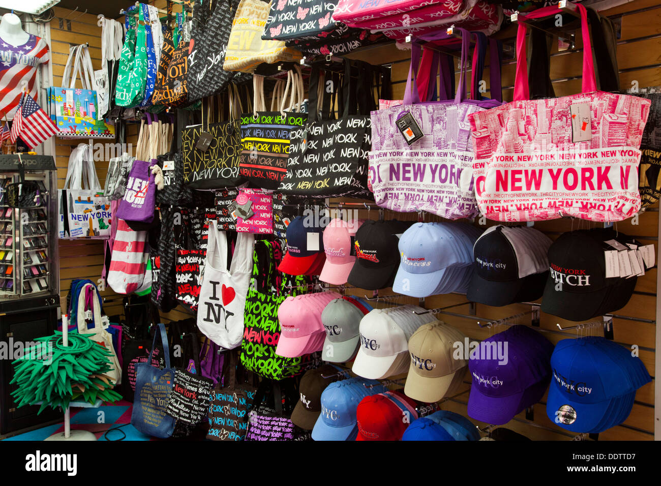 Tienda de regalos, Manhattan, Nueva York, Estados Unidos de América  Fotografía de stock - Alamy