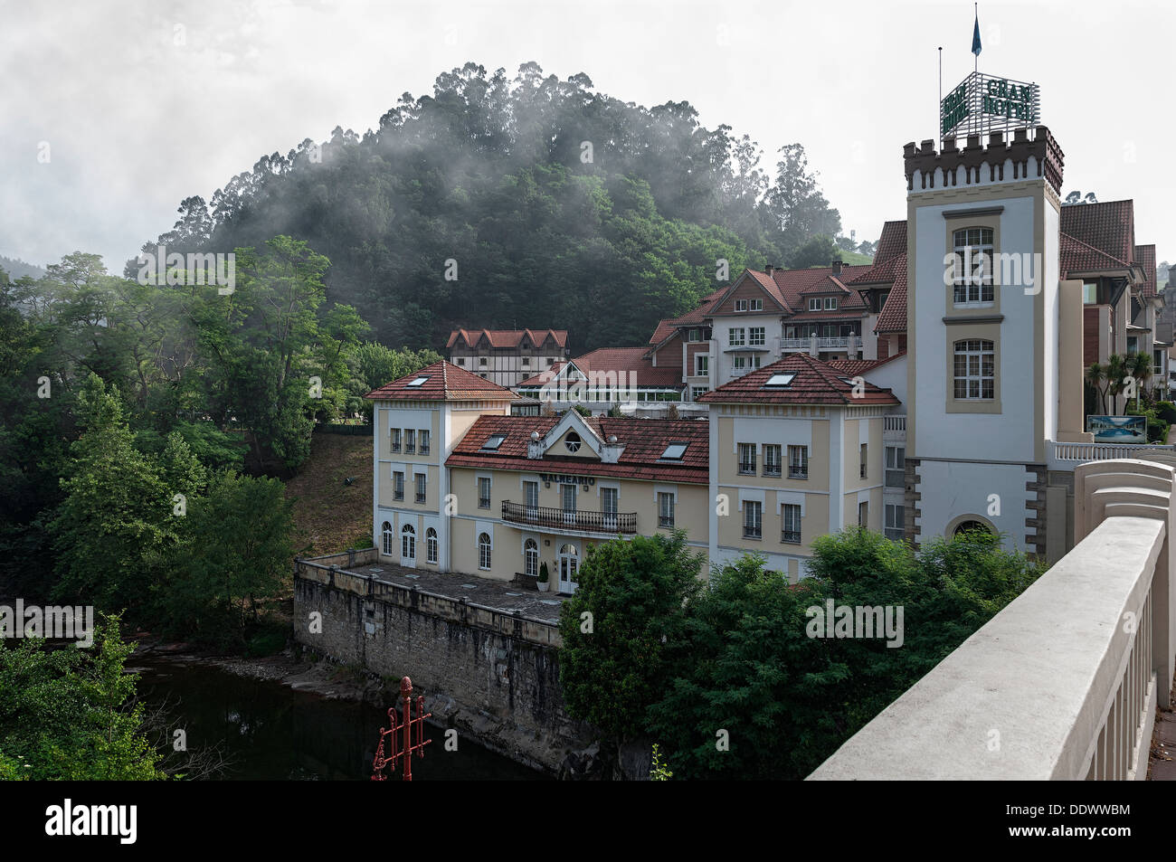 Puente Viesgo hotel balneario en la