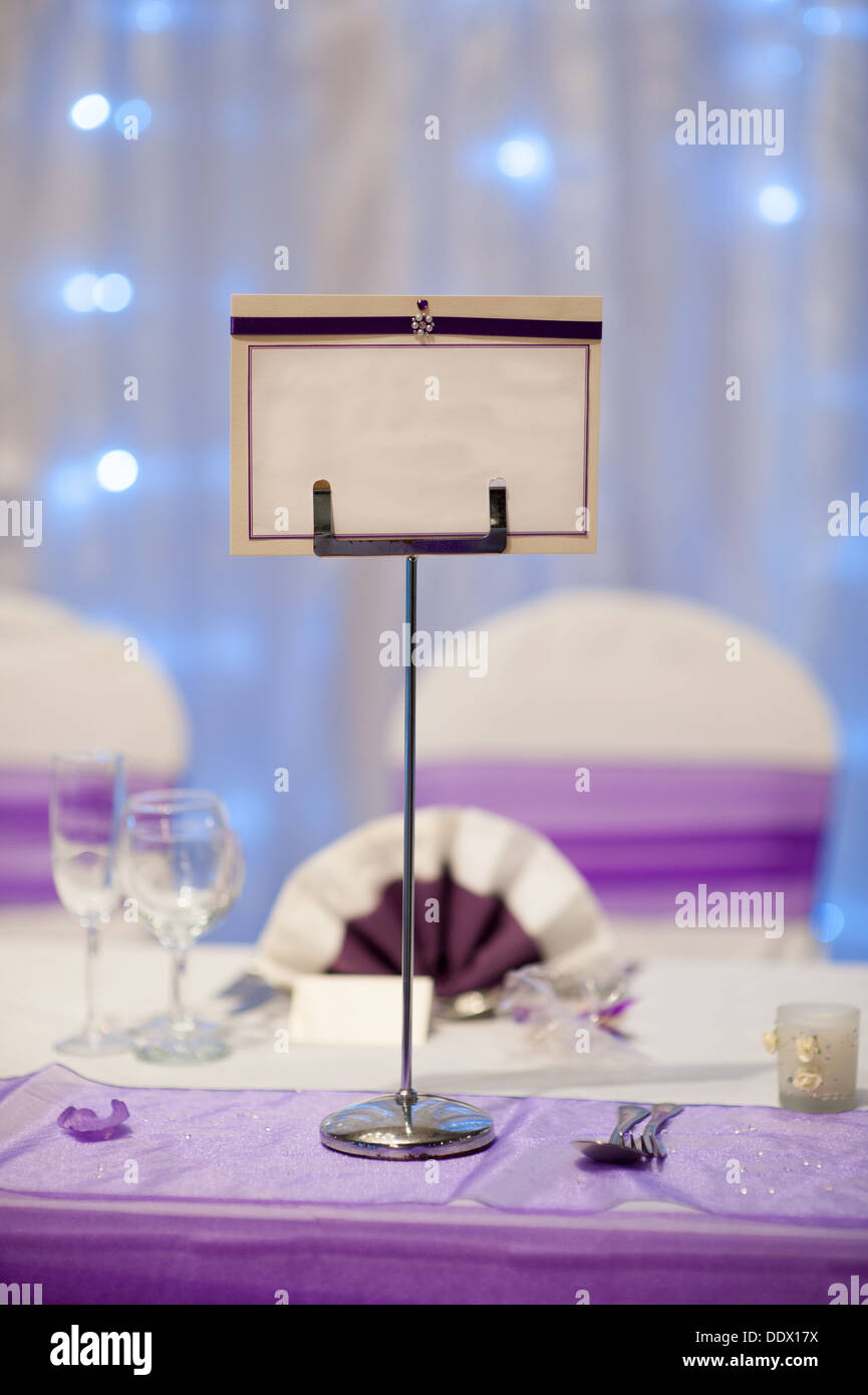 Titular del Nombre en blanco mesa de boda Foto de stock