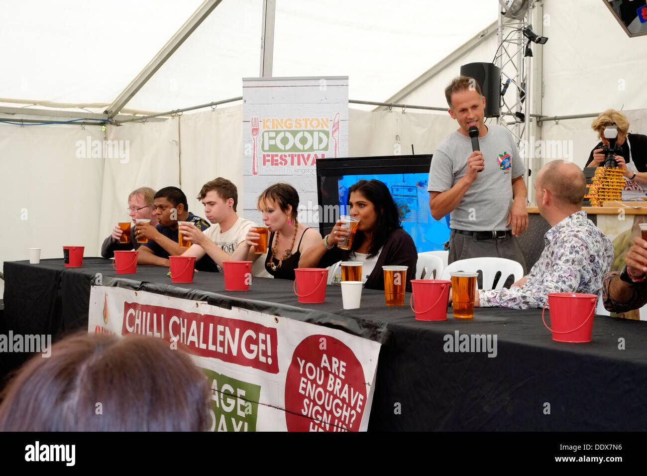 Hormigueo en las papilas gustativas fotografías e imágenes de alta