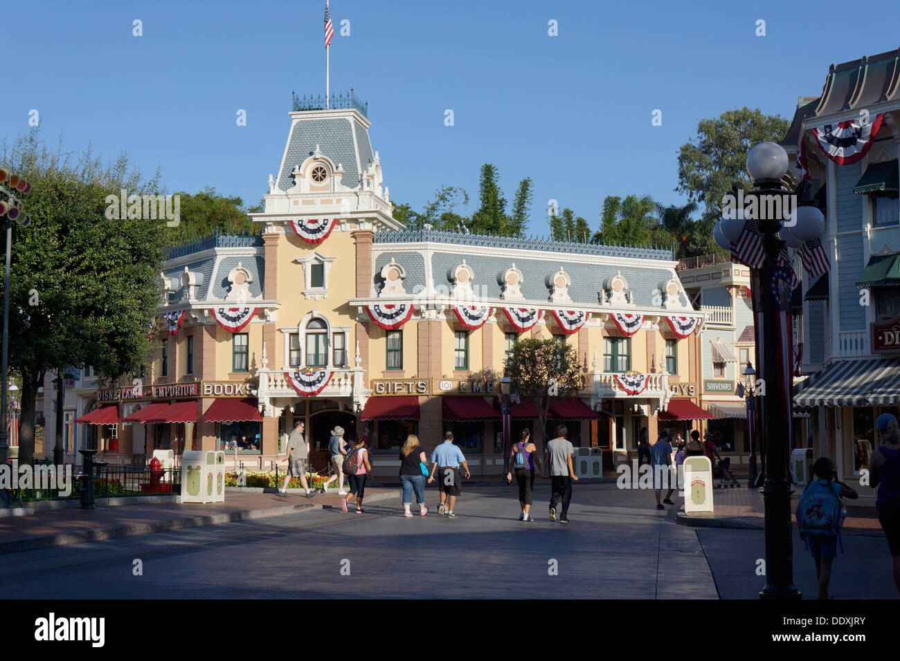 Disneyland Resort, Emporium Libros Regalos en Main Street, Anaheim, California Foto de stock
