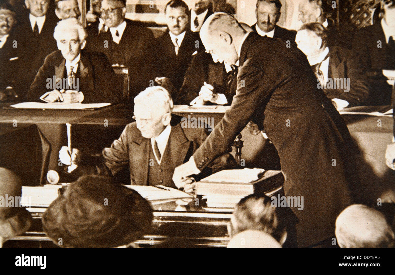 Herbert Hoover, aceptando la nominación del Partido Republicano para la presidencia, 1928. Artista: Desconocido Foto de stock