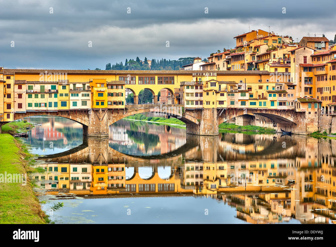 Ponte Vecchio de Florencia Foto de stock