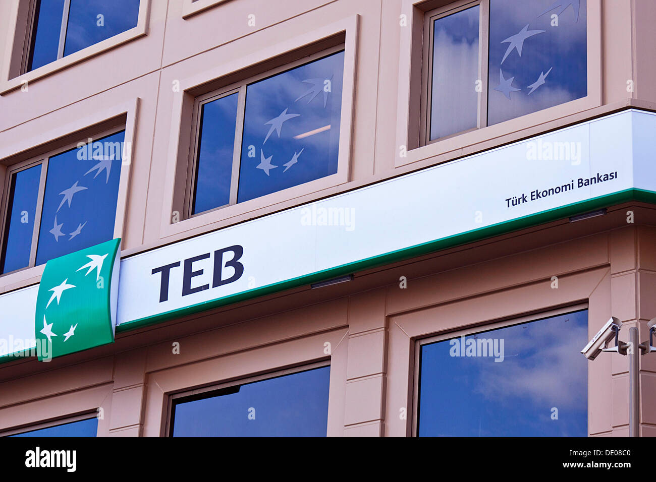 Rama de la TEB, Tuerk Ekonomi Bankasi o banco de la economía turca, Estambul, Turquía Foto de stock