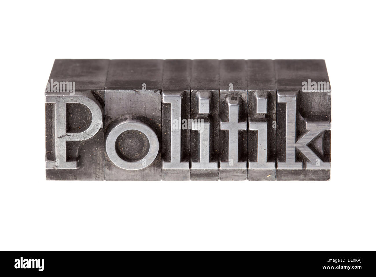 Antiguas letras de plomo que forman la palabra "Politik", para la política alemana Foto de stock