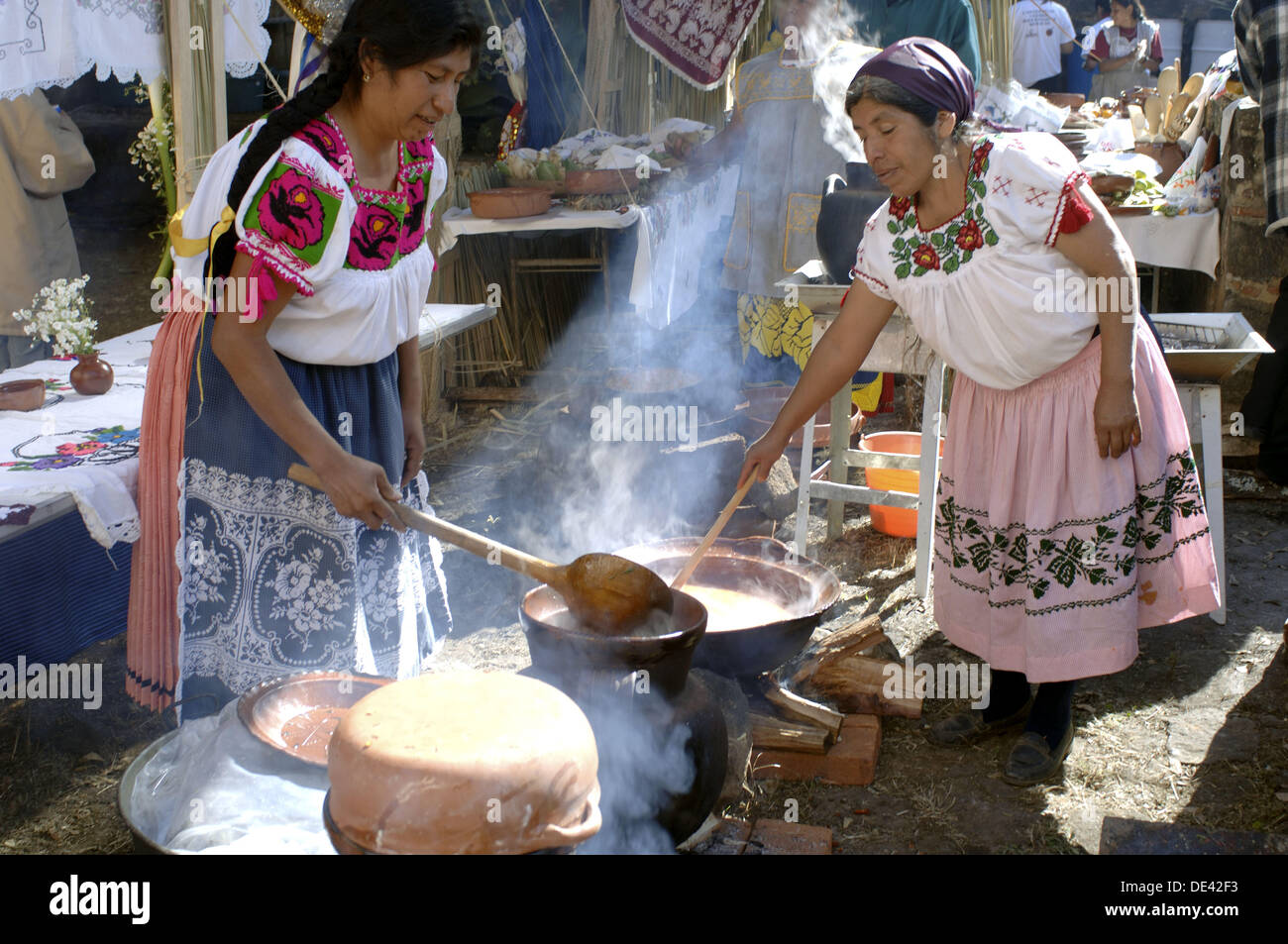 La mujer cocina purépecha Pátzcuaro, México Fotografía de stock - Alamy