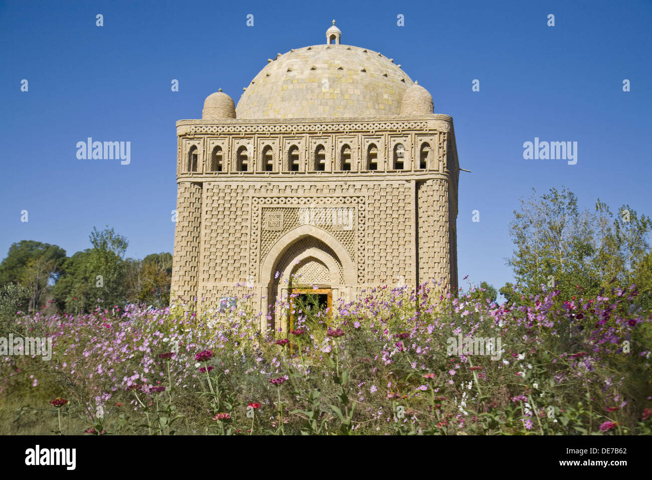 Mausoleo de Ismail Samani (9ª10ª siglo) en Samani Park, Bukhara