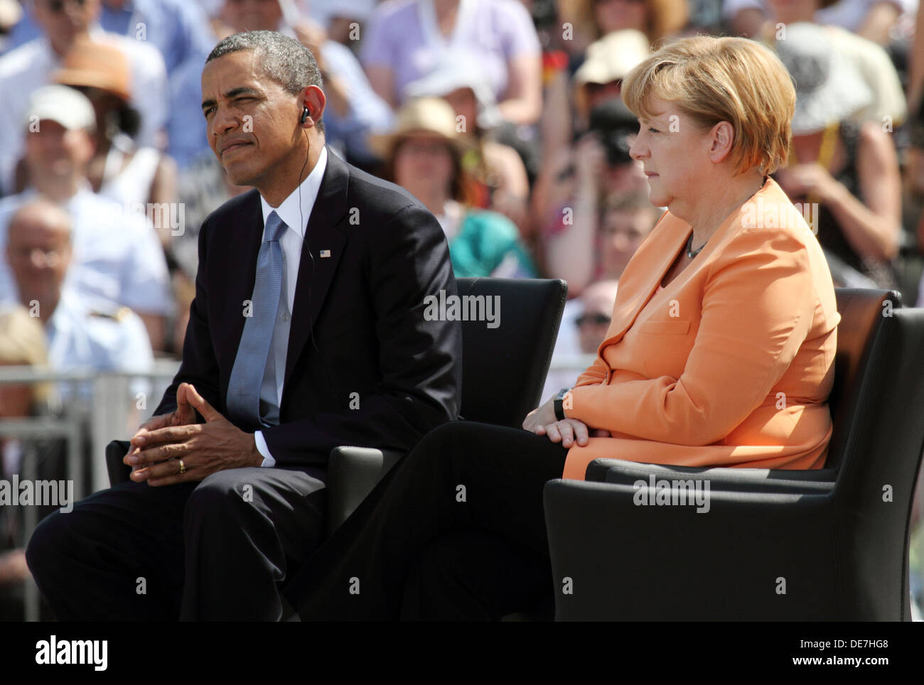Berlín, Alemania, el presidente estadounidense Barack Obama y la Canciller alemana Angela Merkel (CDU) en la Puerta de Brandenburgo Foto de stock