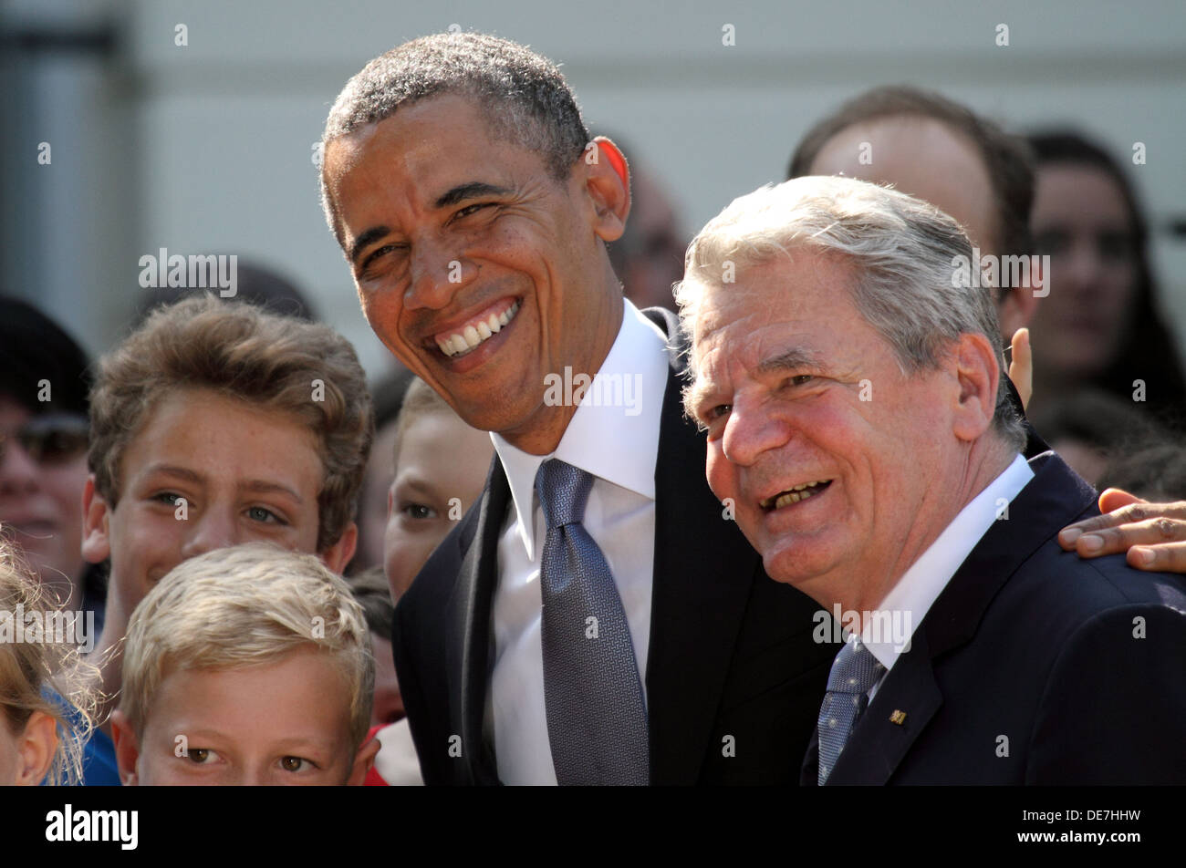 Berlín, Alemania, el presidente estadounidense Barack Obama y el Presidente Federal Joachim Gauck am Schloss Bellevue Foto de stock