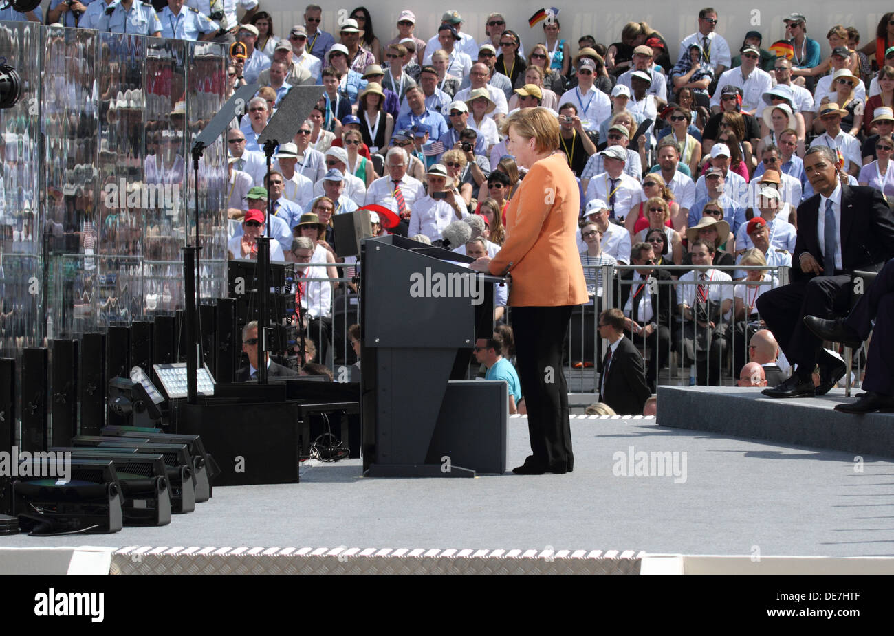 Berlín, Alemania, la Canciller Angela Merkel (CDU) y el presidente estadounidense Barack Obama en la Puerta de Brandenburgo Foto de stock