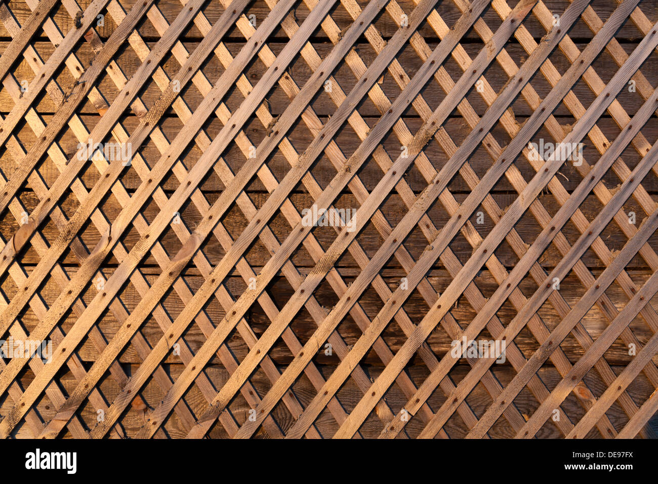 Durante ~ arma Revocación Wooden grid fotografías e imágenes de alta resolución - Alamy