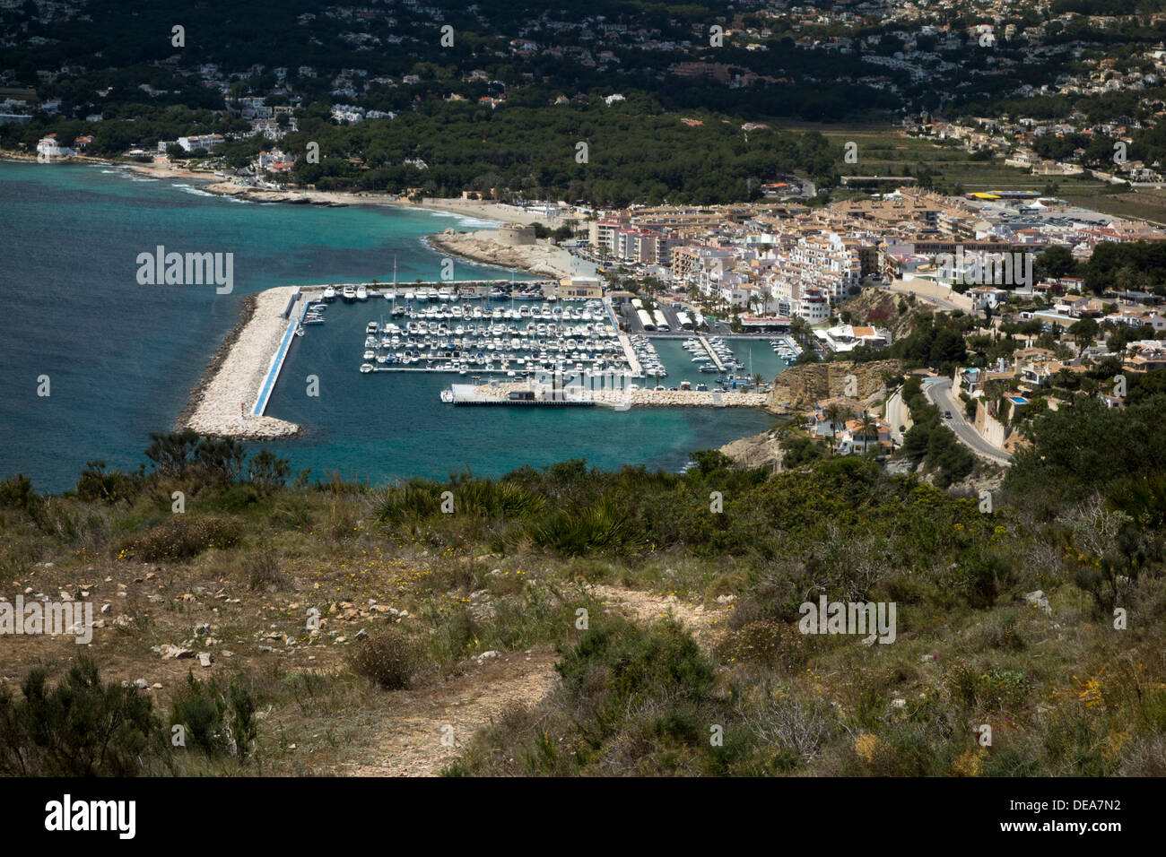 Moraira, Costa Blanca Alicante España vistas de la Marina desde la colina cercana Foto de stock