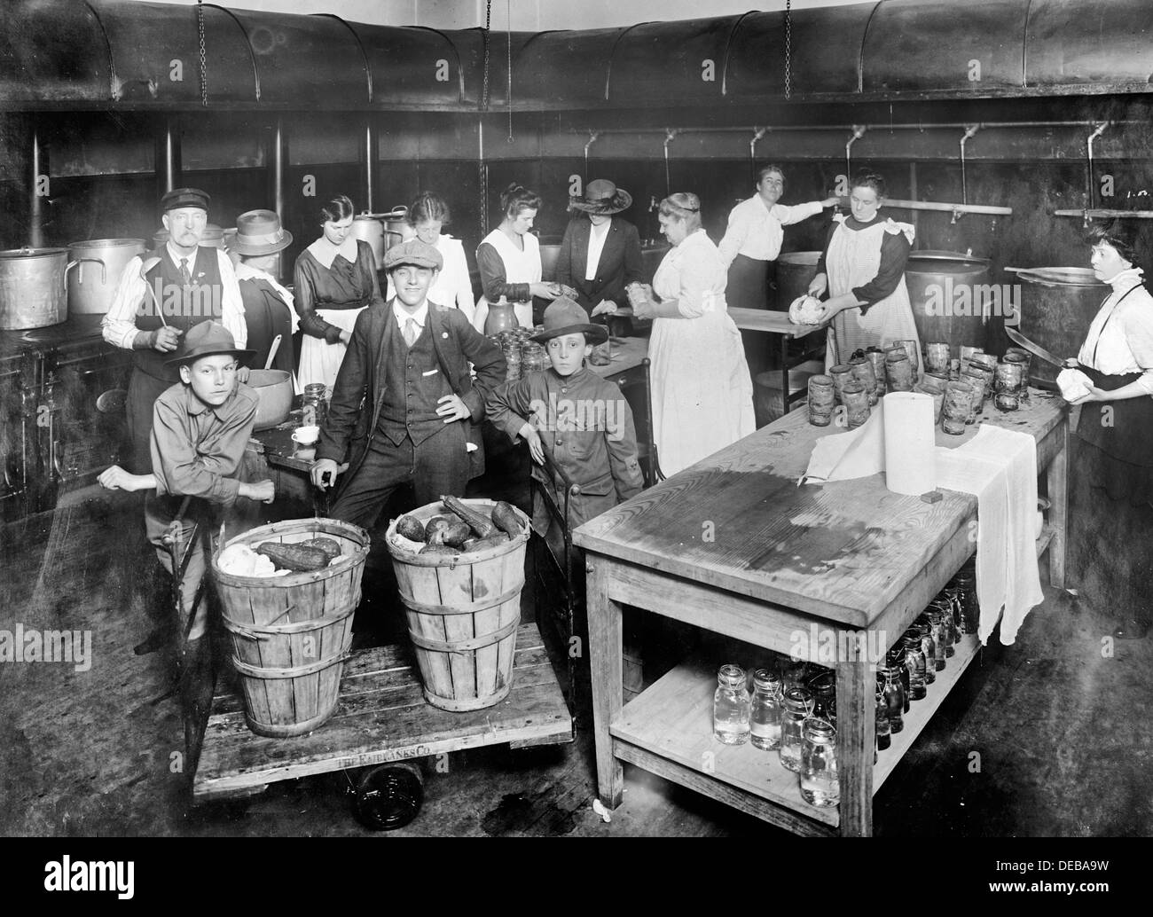 Administración Alimentaria Canning, la ciudad de Nueva York, circa 1915 Foto de stock