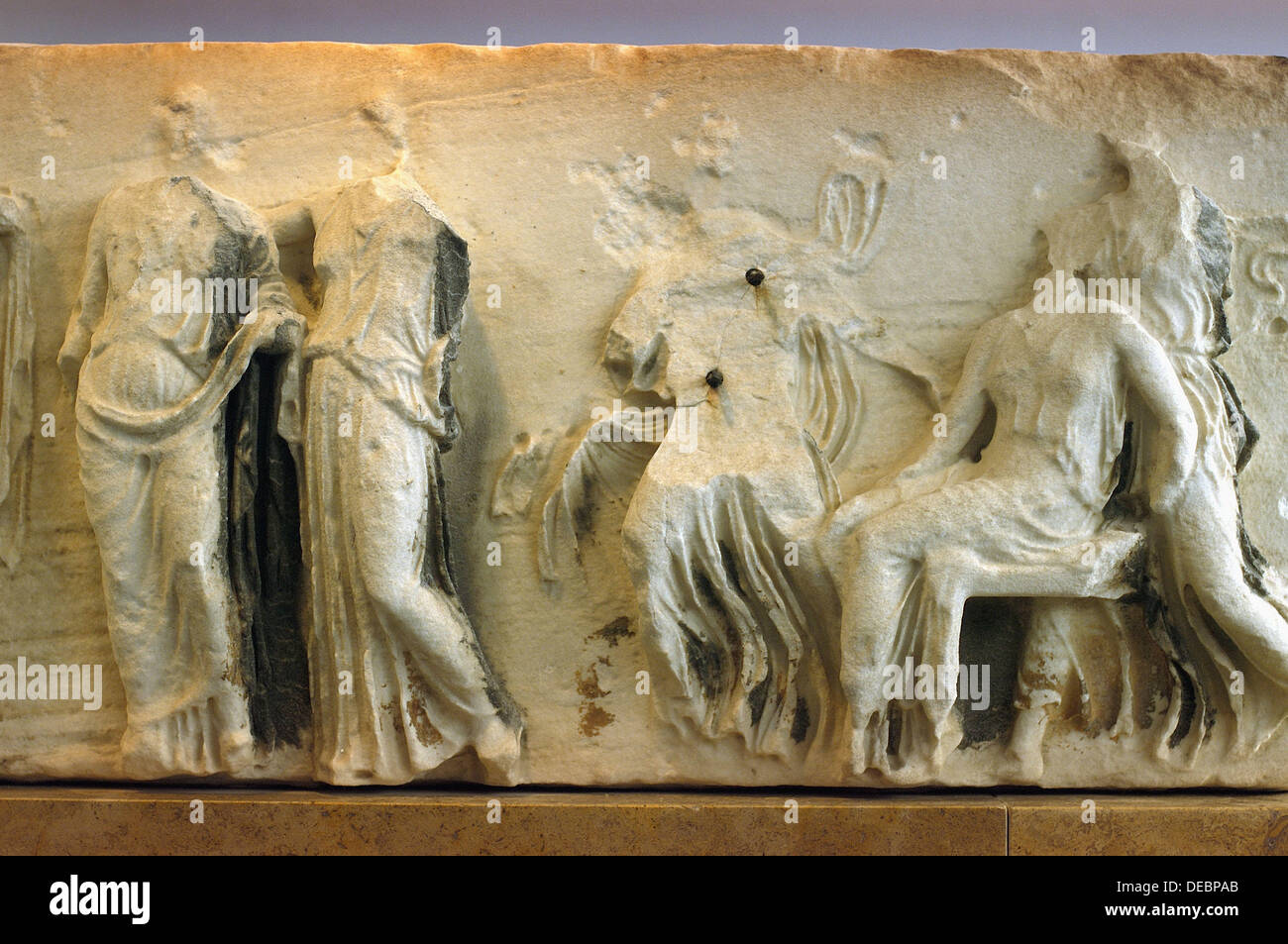 El Templo de Atenea Niké friso en el Museo de la Acrópolis. Atenas. Grecia  Fotografía de stock - Alamy