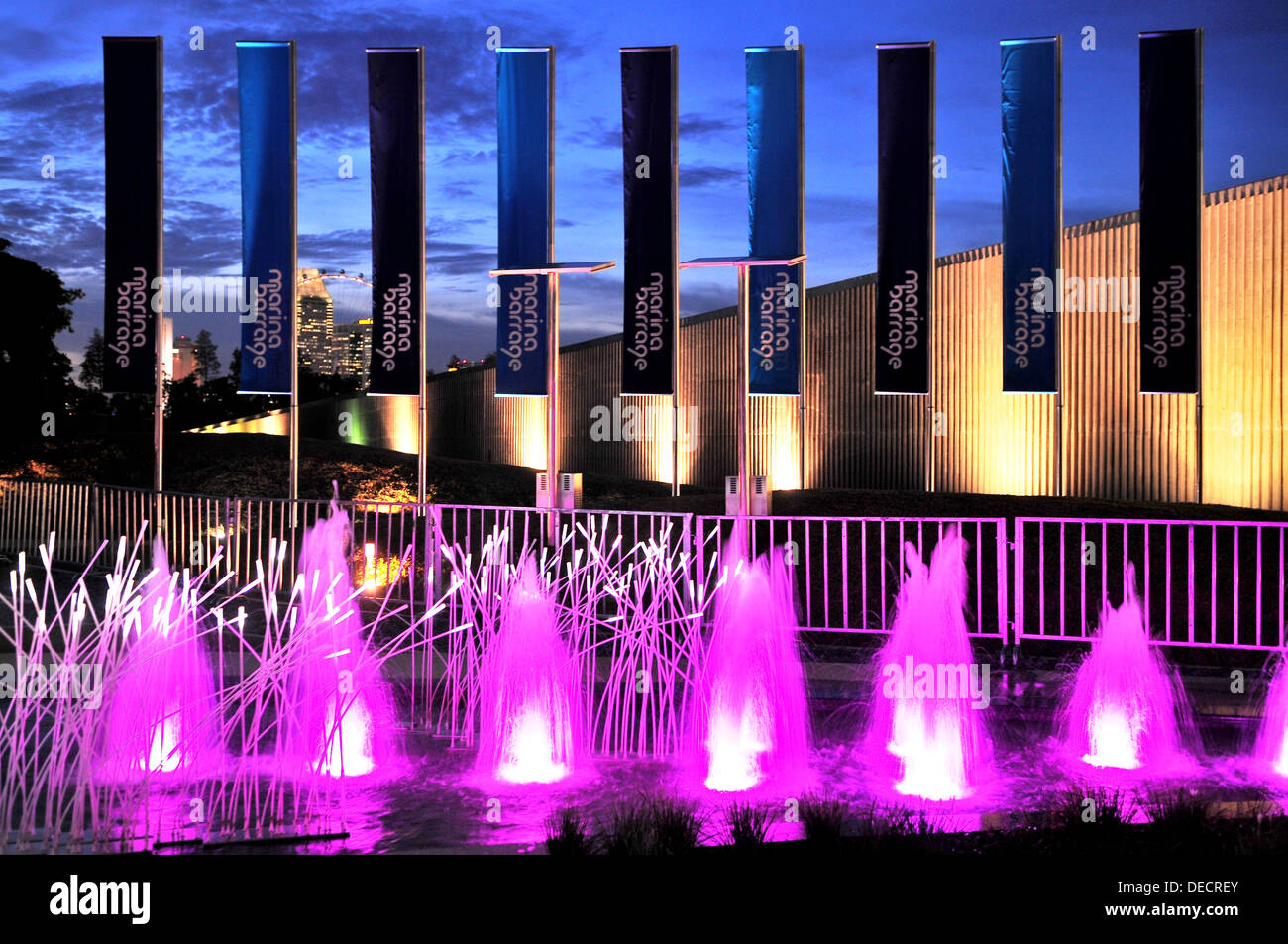 Atracciones turísticas de Singapur - La Marina Barrage Foto de stock