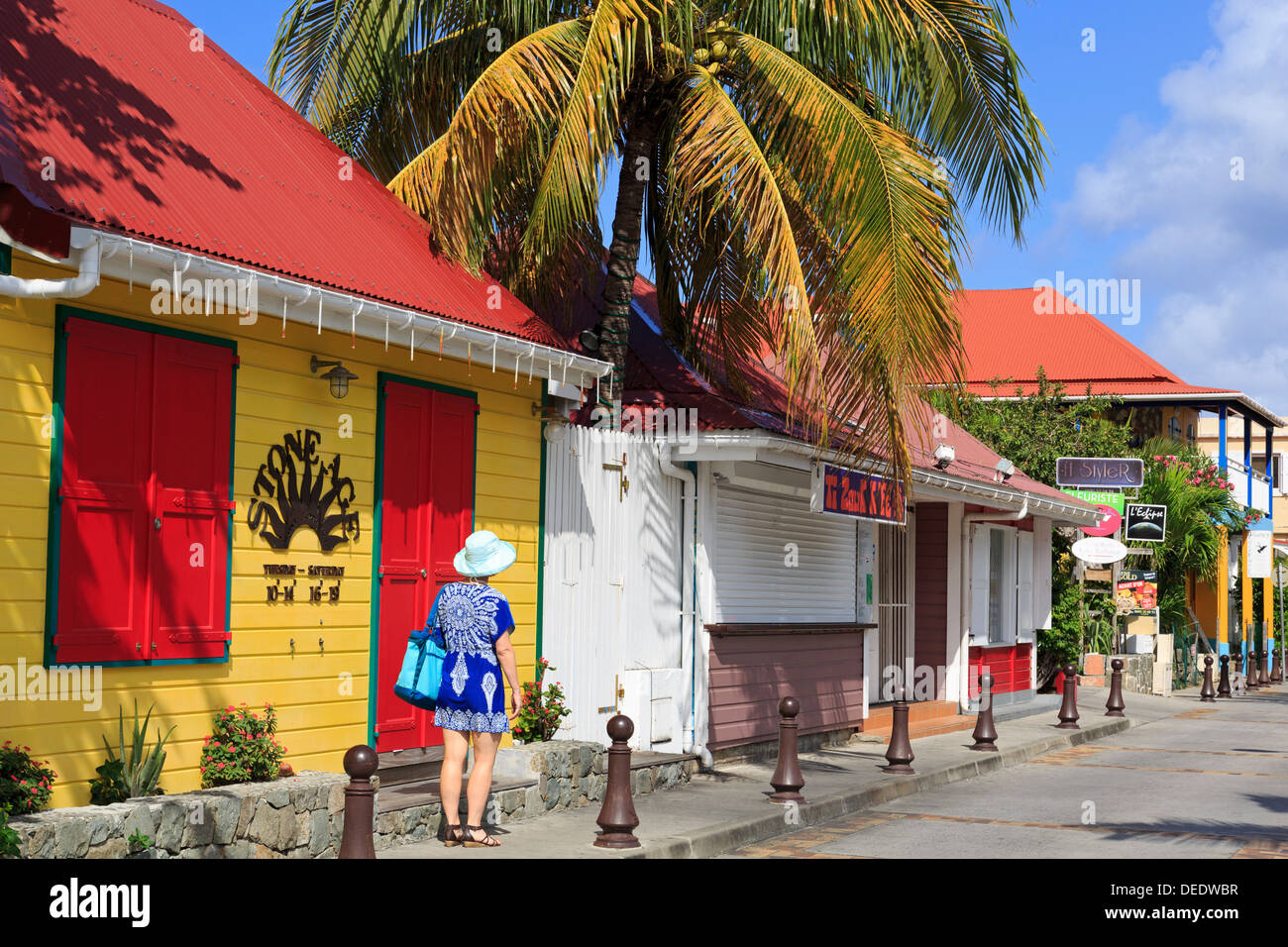 Rue Jeanne d'Arc en Gustavia, Saint Barthelemy (St. Barts), Islas de Sotavento, Antillas, Caribe, América Central Foto de stock
