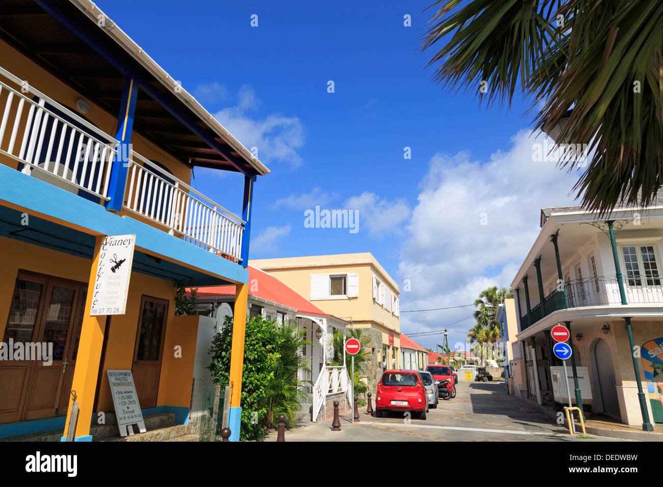 Rue Jeanne d'Arc en Gustavia, Saint Barthelemy (St. Barts), Islas de Sotavento, Antillas, Caribe, América Central Foto de stock