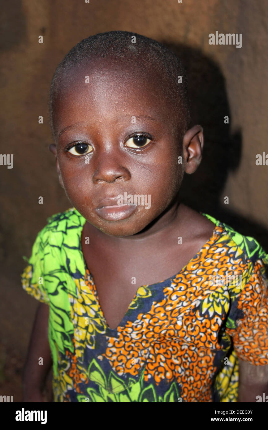 Chica ghanés del grupo étnico Talensi Foto de stock