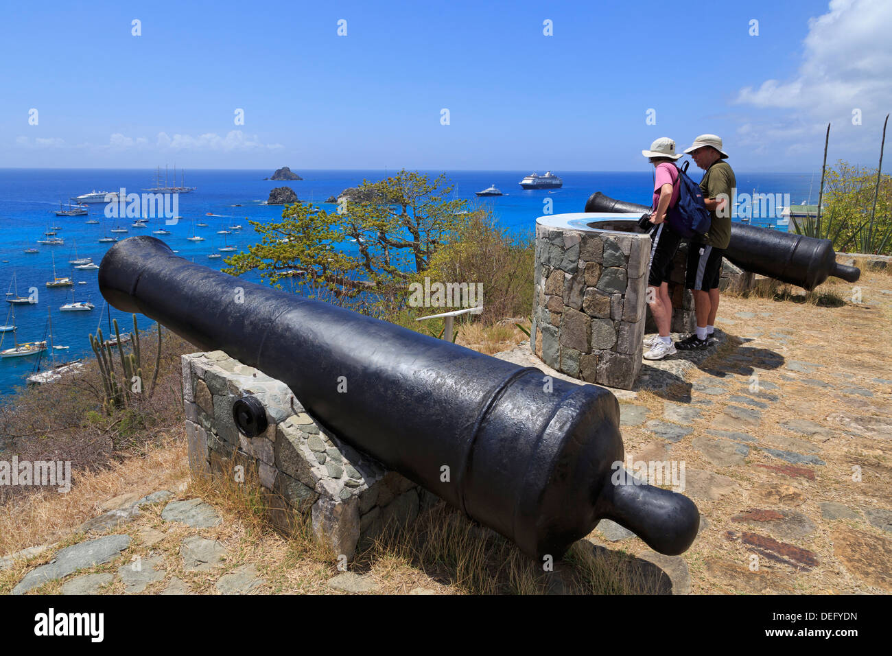 Cannon En Gustavia, Saint Barthelemy (St. Barts), Islas de Sotavento, Antillas, Caribe, América Central Foto de stock