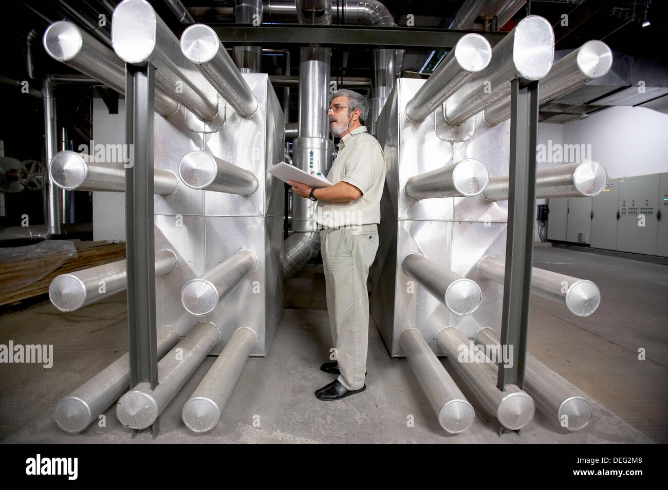 Air conditioning plant hospital universitario gran fotografías e imágenes  de alta resolución - Alamy