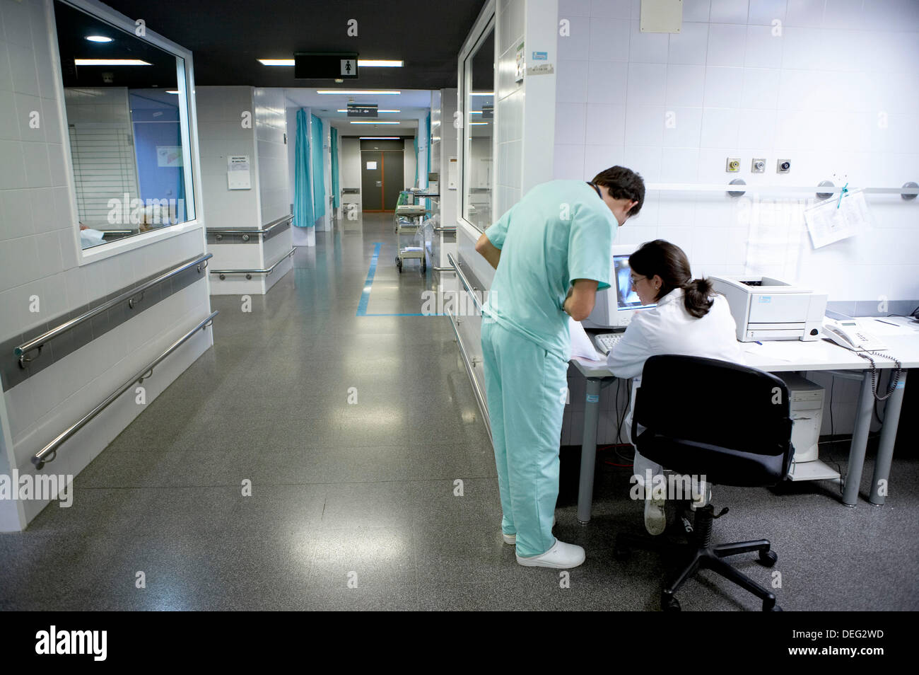 En la sala de urgencias. Hospital Universitario de Gran Canaria Doctor  Negrín, Las Palmas de Gran Canaria. Islas Canarias, España Fotografía de  stock - Alamy