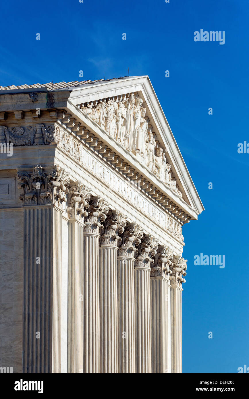 Edificio de la Corte Suprema de Justicia, la fachada oriental, Washington D.C., EE.UU. Foto de stock