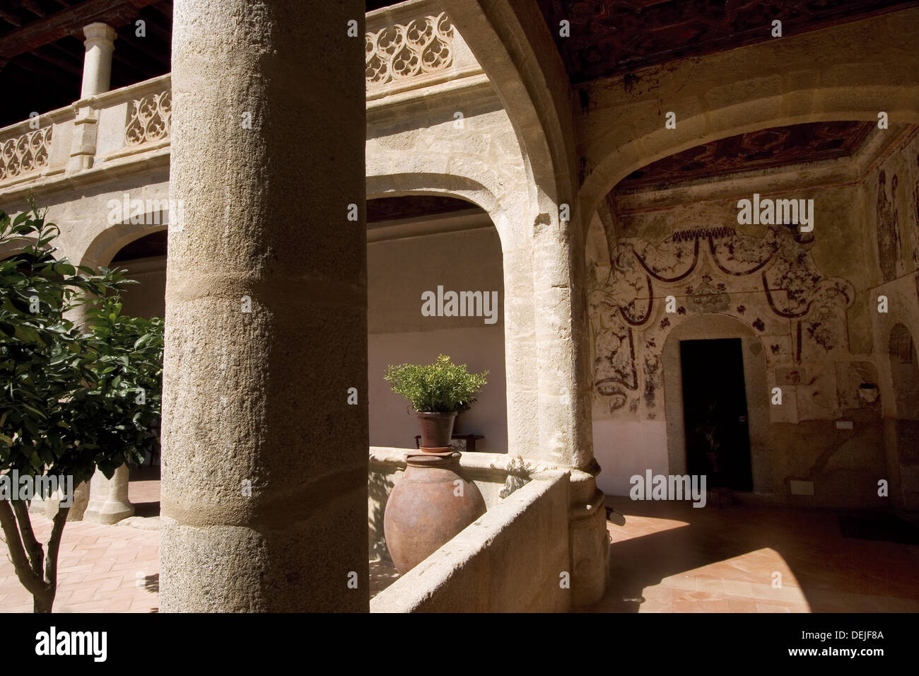 Monasterio de Santa Clara de la columna en Belalcázar. La provincia de Córdoba. Andalucia. España. Foto de stock