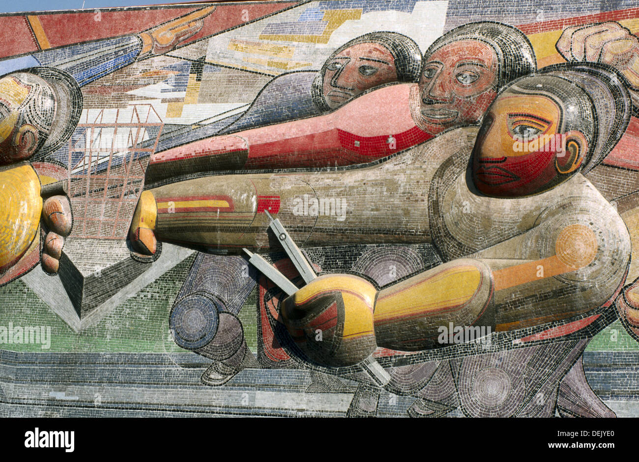 Mural painting david alfaro siqueiros fotografías e imágenes de alta  resolución - Alamy