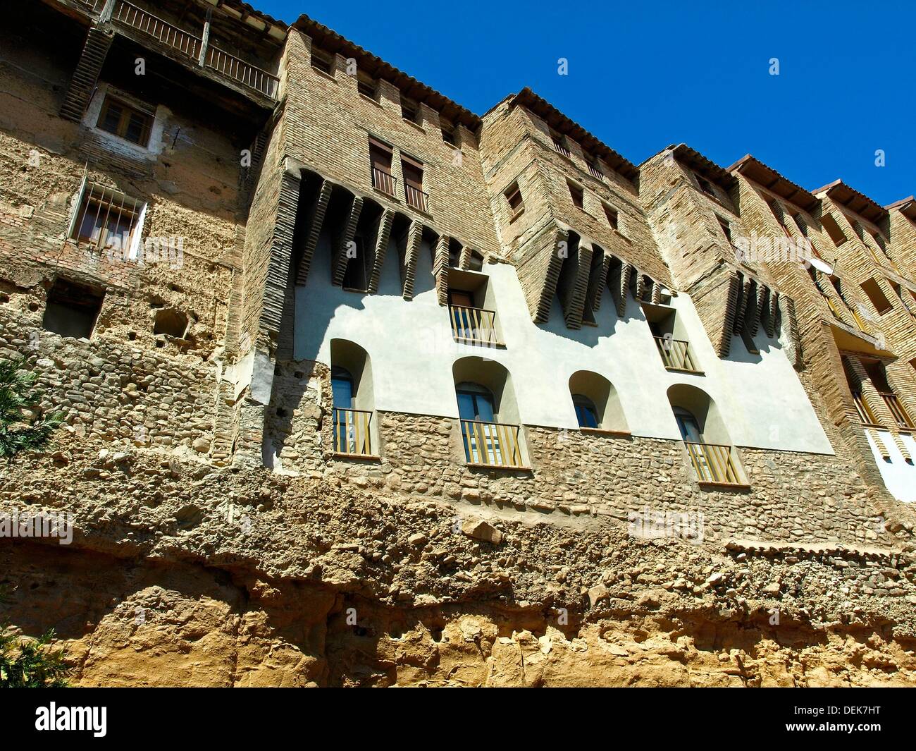 Casas colgantes en Tarazona Aragón Fotografía de stock - Alamy