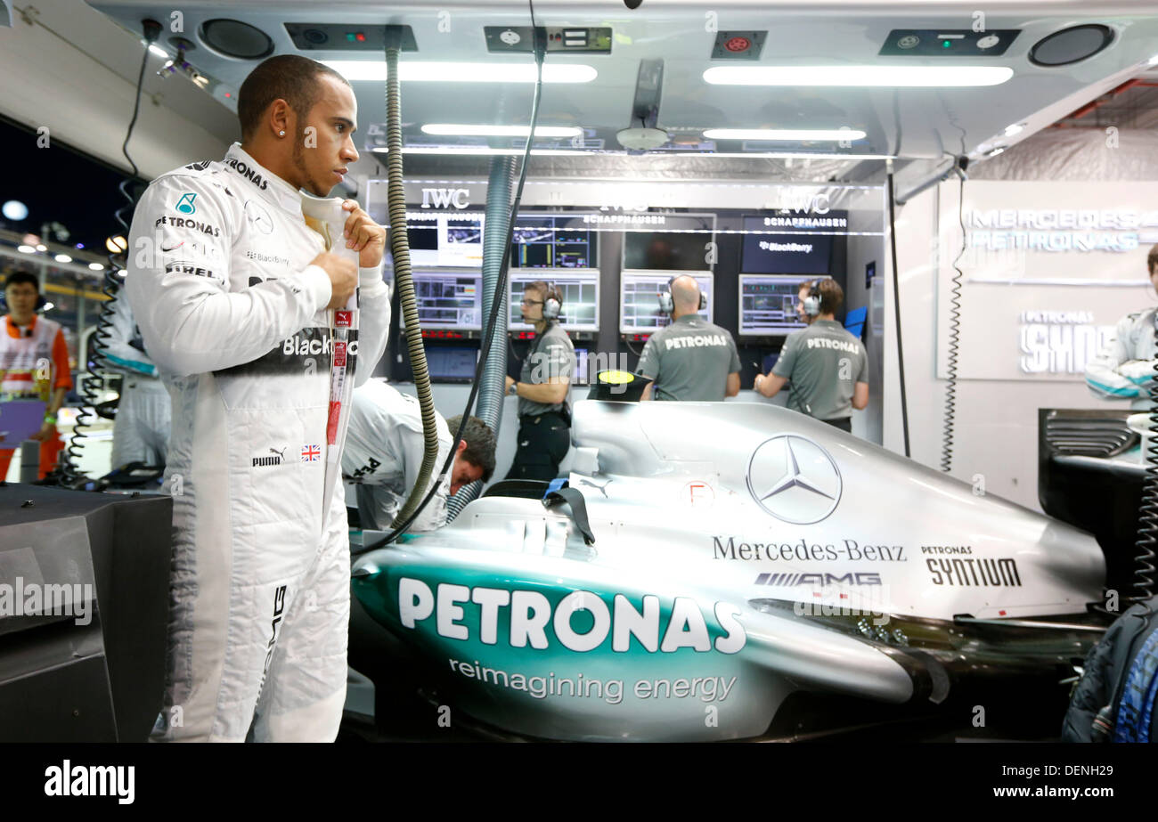Singapur. 22 Sep, 2013. Automovilismo: Campeonato del Mundo de Fórmula Uno FIA 2013, Gran Premio de Singapur, #10 Lewis Hamilton (GBR, Mercedes AMG Petronas F1 Team), Foto de stock
