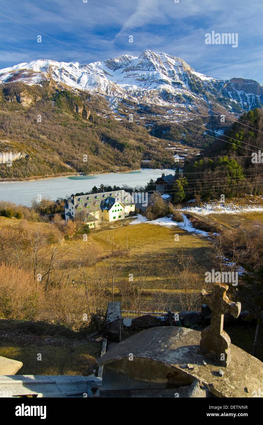 Vistas panorámicas desde Tramacastilla de Tena de Bubal embalse Valle