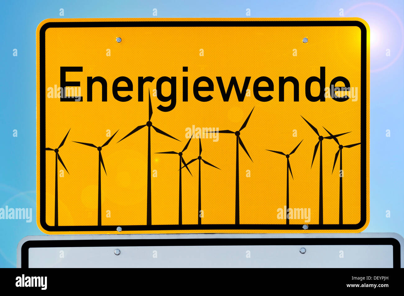 Los límites de la ciudad firmar con la palabra Energiewende o transición energética, imagen simbólica Foto de stock
