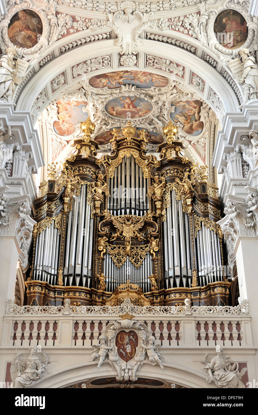 Órgano de la catedral más grande del mundo, el órgano más grande de Europa,  la Catedral de San Esteban, Passau, Baviera Fotografía de stock - Alamy