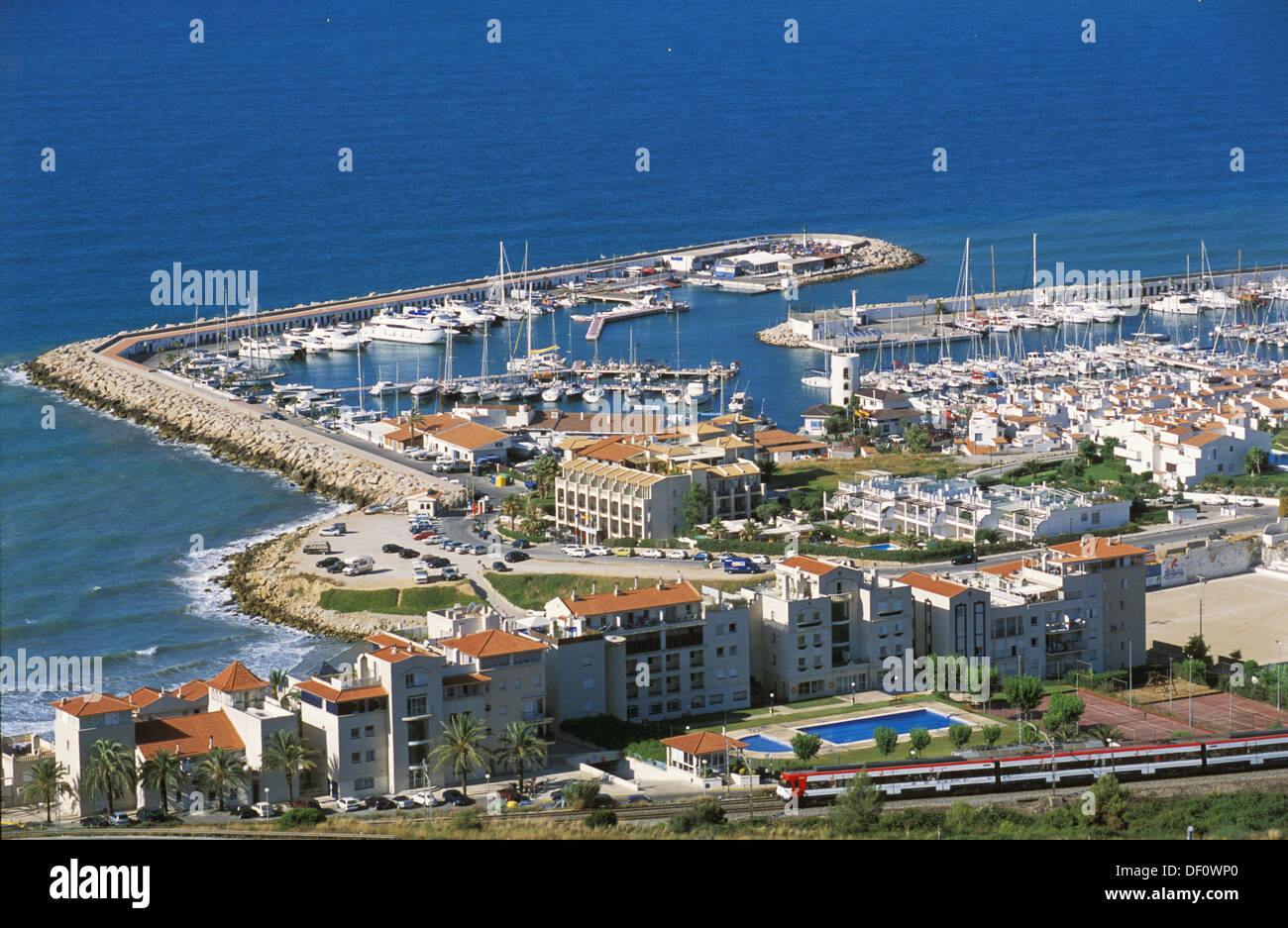 Port d'Aiguadolç, Sitges. La provincia de Barcelona. España Fotografía de  stock - Alamy