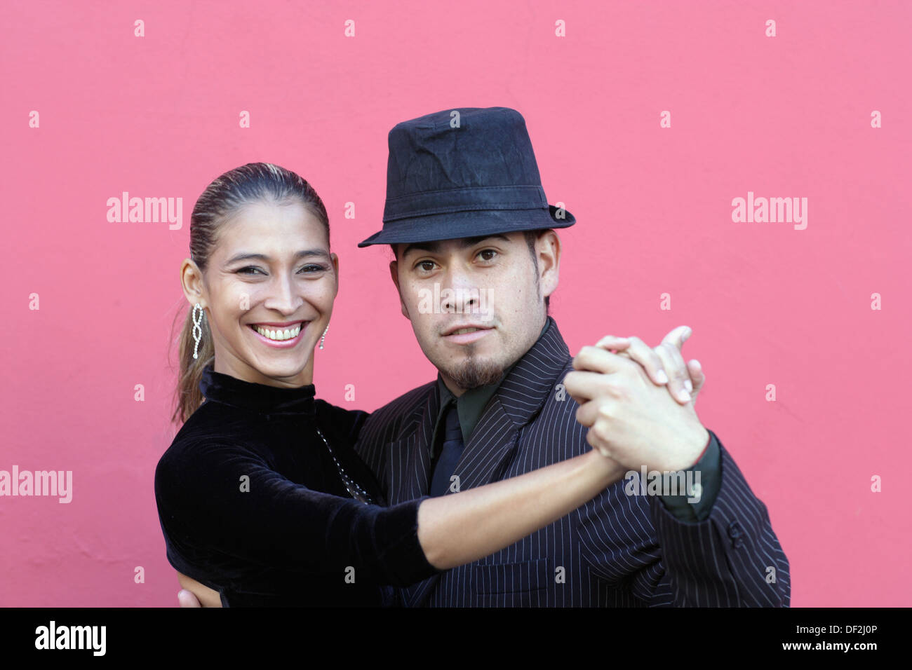 Sombrero tango fotografías e imágenes de alta resolución - Página 2 - Alamy