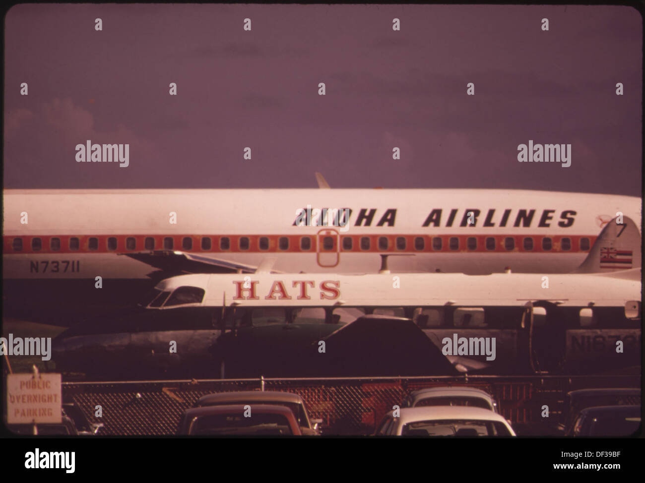 ALOHA AIRLINES EN UNA DE LAS DOS PRINCIPALES LÍNEAS AÉREAS que conectan las islas. NO factible y rápido buque marítimo ha sido... 553961 Foto de stock