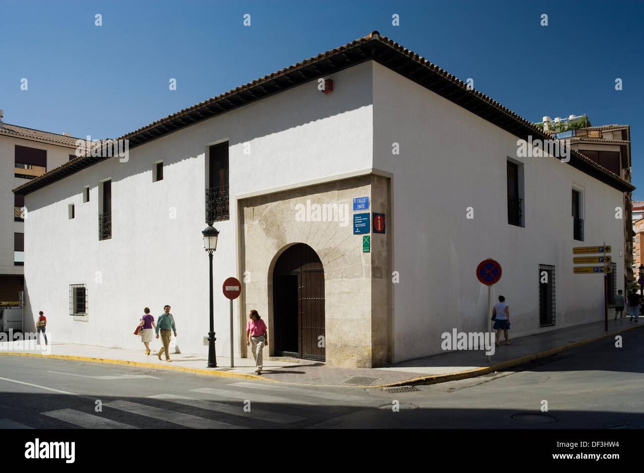 La Posada del Rosario, ex Rosario Inn, Tinte street, Oficina de Información  Turística de Albacete, la Ruta de Don Quijote, Calle Fotografía de stock -  Alamy